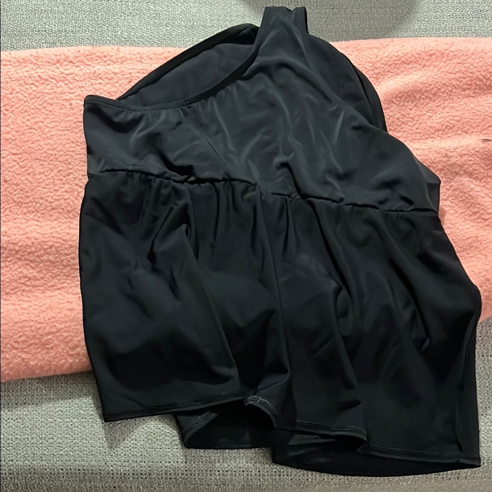 Two VENUS Black Tank Top